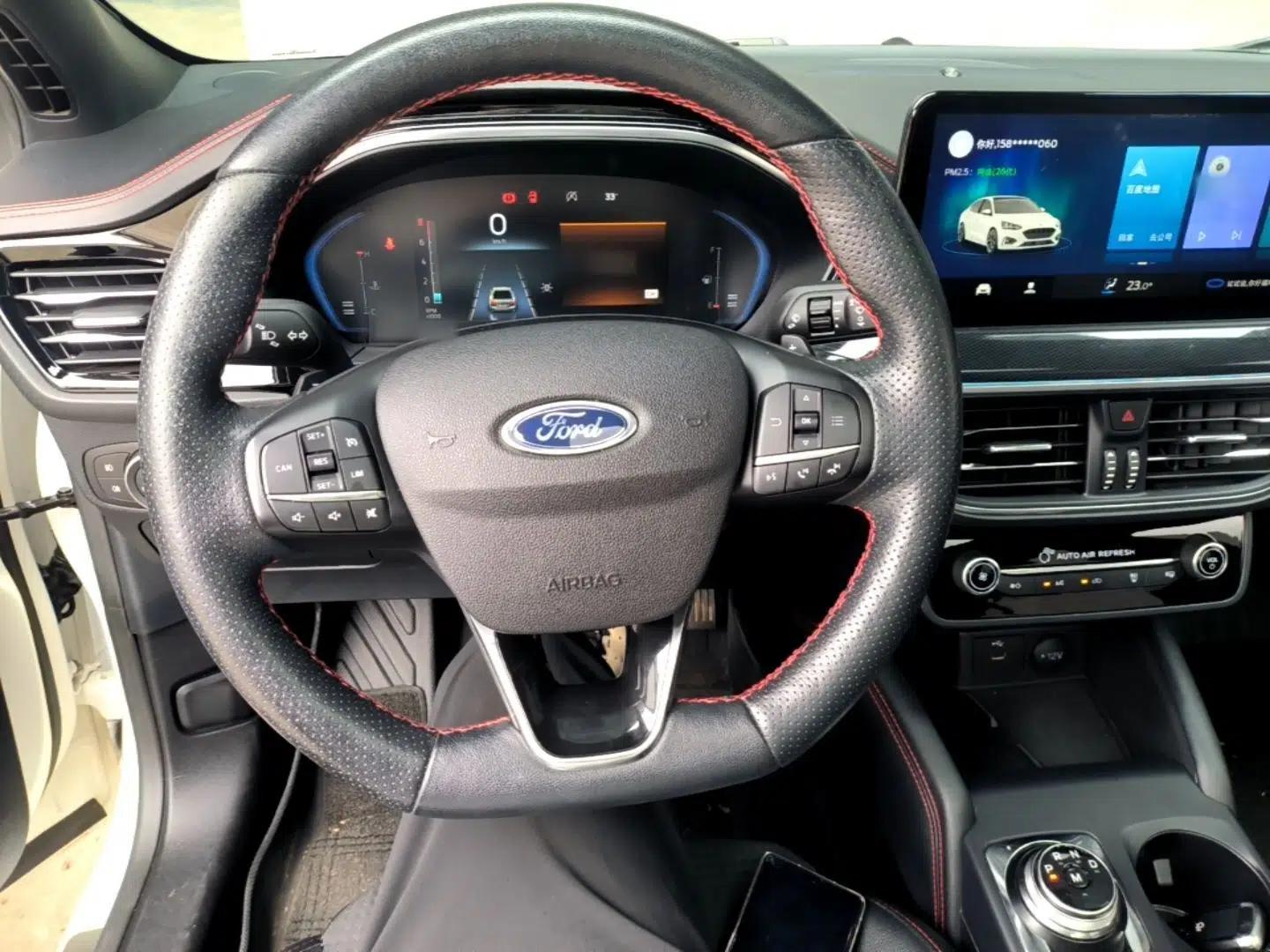 Ford Focus 2021 Sedan EcoBoost 180 Automatic ST Line — миниатюра 12