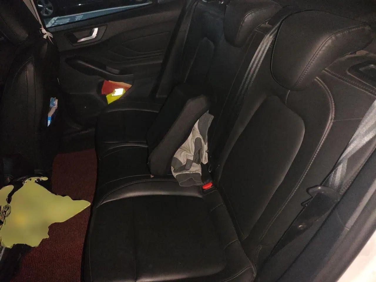 Ford Focus 2020 Sedan 1.5L Automatic Sharp Edition — миниатюра 17