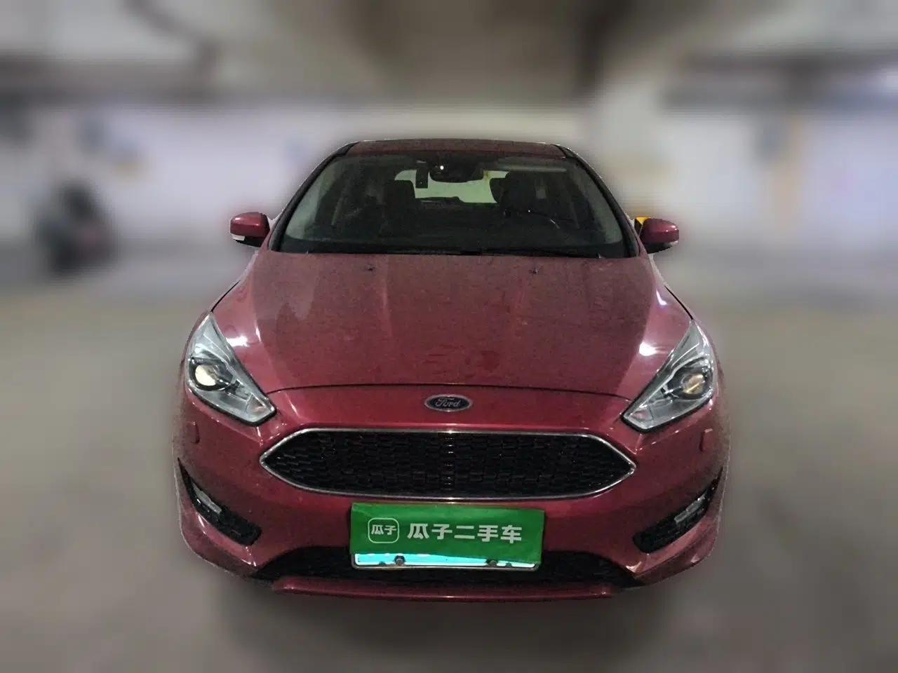 Ford Focus 2018 Hatchback Classic EcoBoost 180 Automatic Sport Edition — миниатюра 2