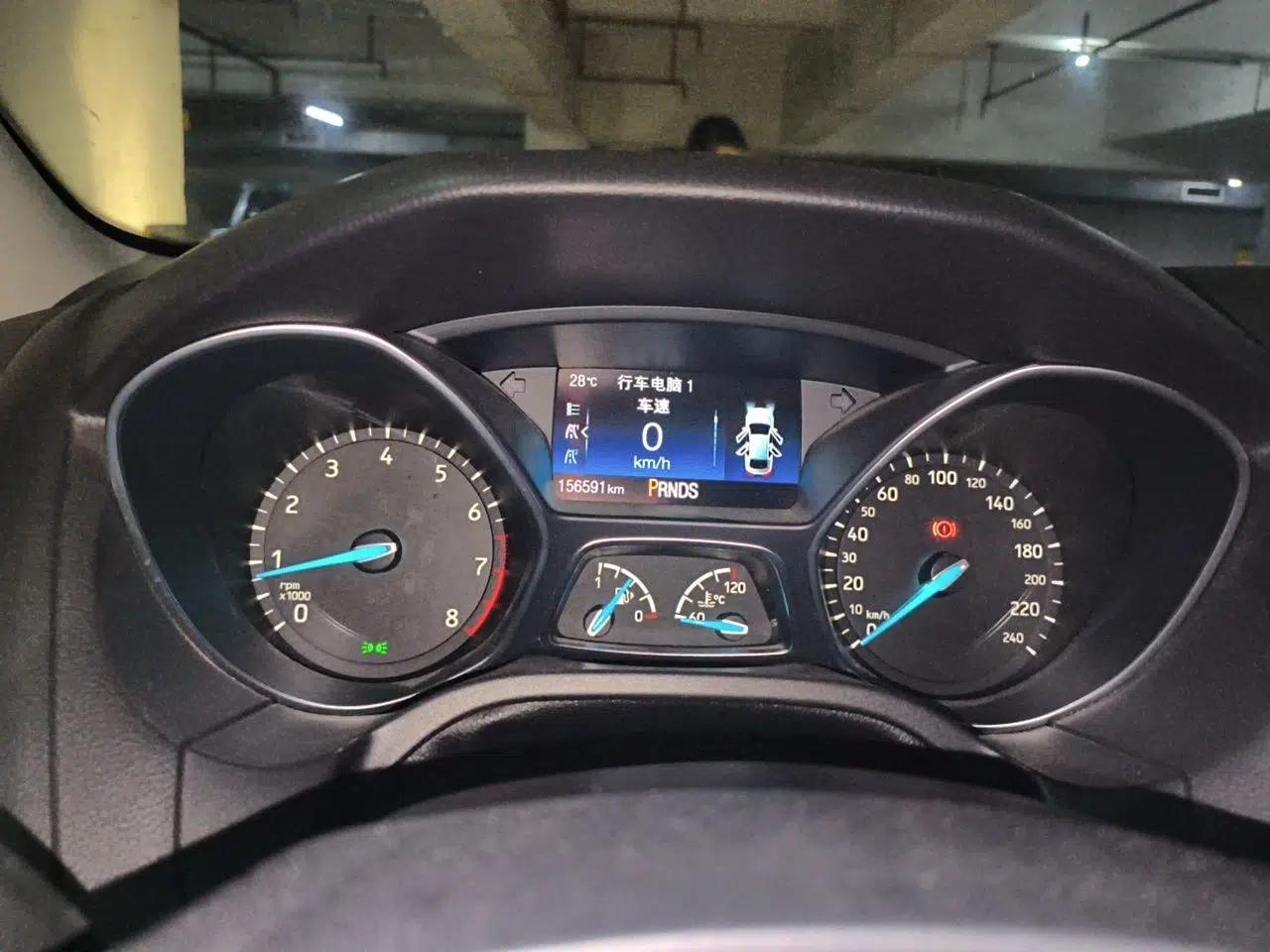 Ford Focus 2018 Hatchback Classic EcoBoost 180 Automatic Sport Edition — миниатюра 11