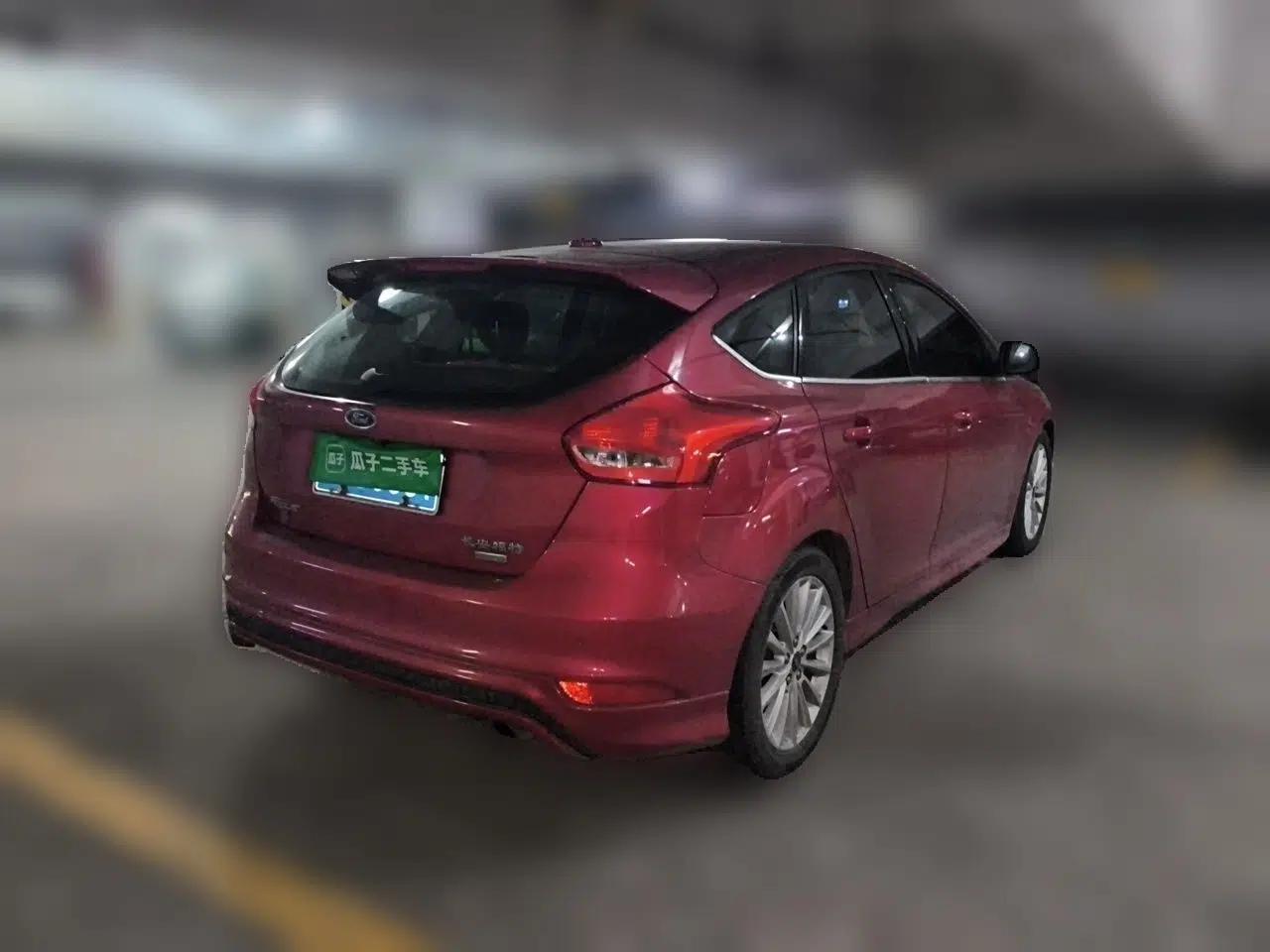 Ford Focus 2018 Hatchback Classic EcoBoost 180 Automatic Sport Edition — миниатюра 6
