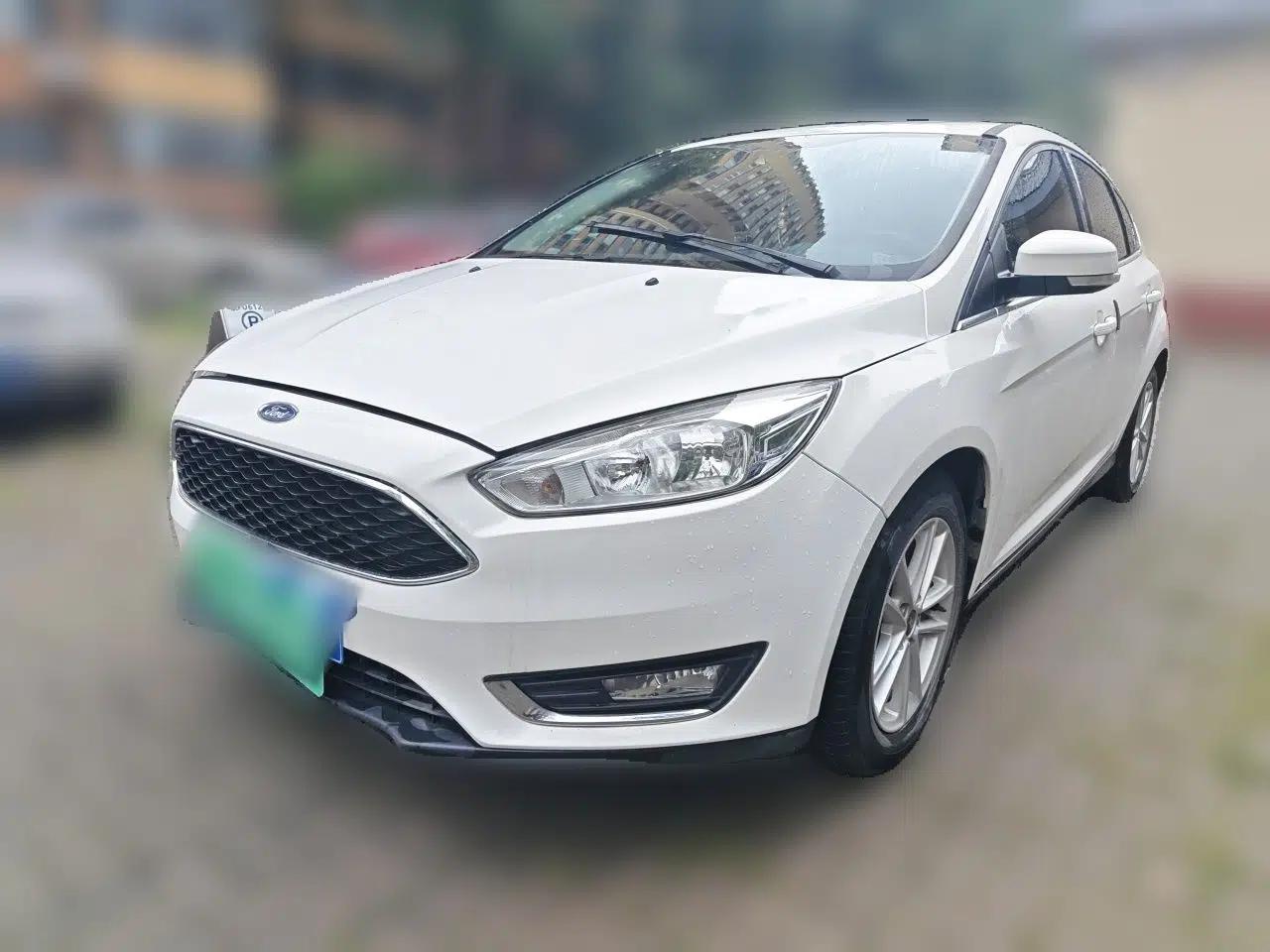 Ford Focus 2018 Hatchback Classic EcoBoost 180 Automatic Elite Model — миниатюра 1