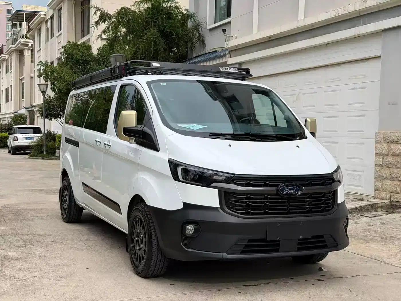 Tourneo 2023 2.0T Automatic Premium Edition — миниатюра 3