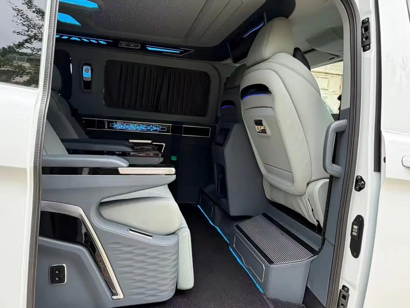Tourneo 2023 2.0T Automatic Premium Edition — миниатюра 6