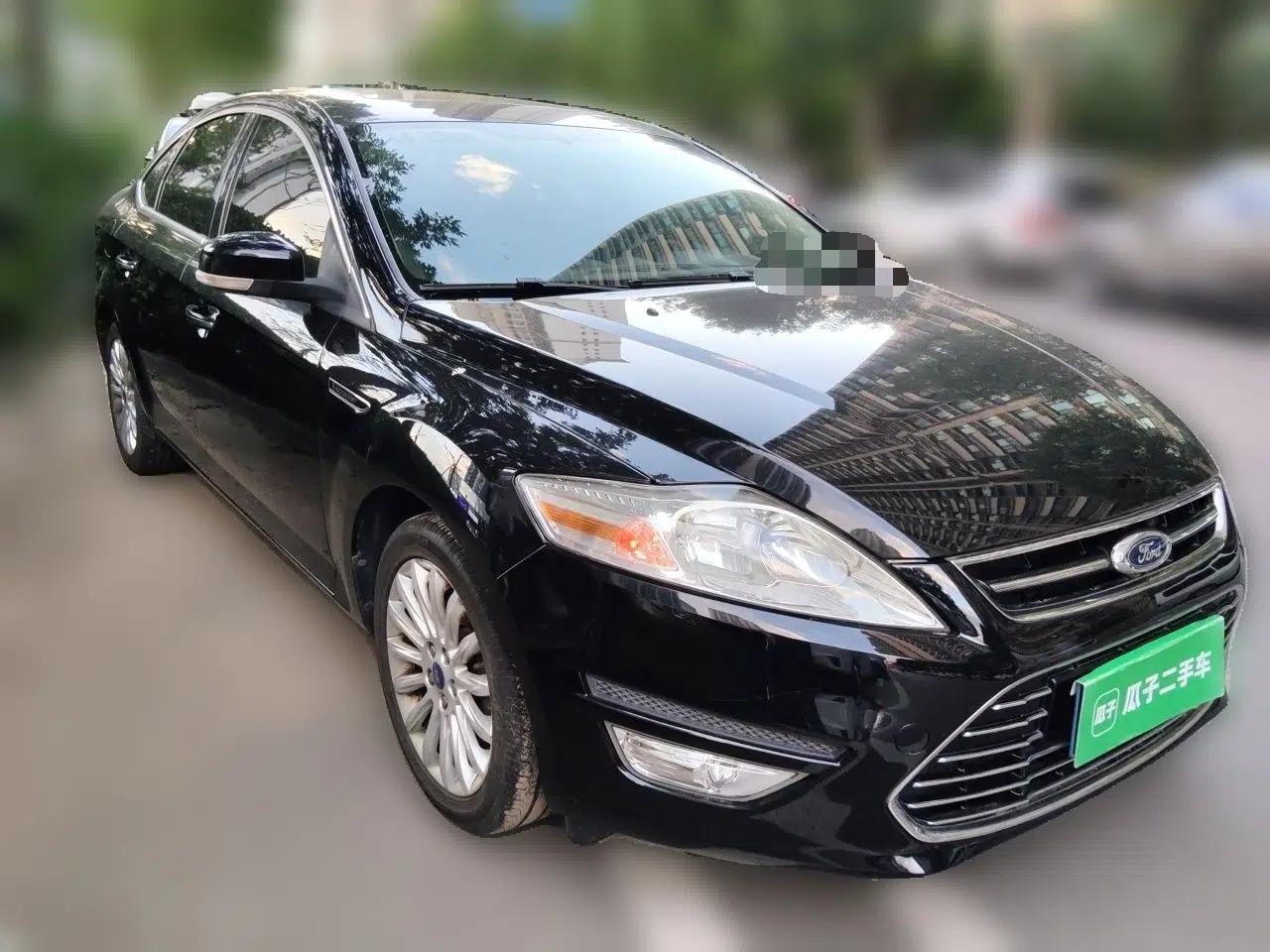 Ford Mondeo 2011 2.0L GTDi 200 Fashion Edition — миниатюра 3