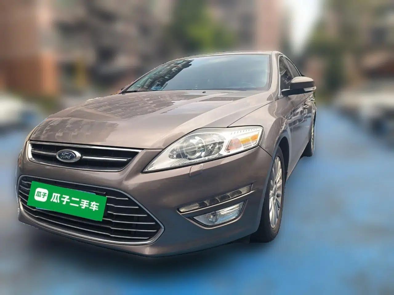 Ford Mondeo 2011 2.0L GTDi 200 Luxury Edition — миниатюра 1