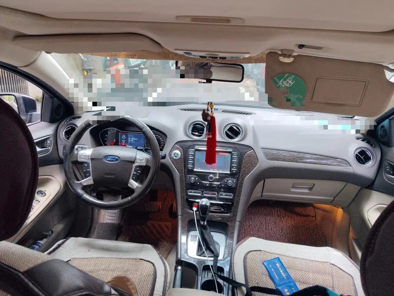Ford Mondeo 2011 2.0L GTDi 200 Luxury Edition — миниатюра 18