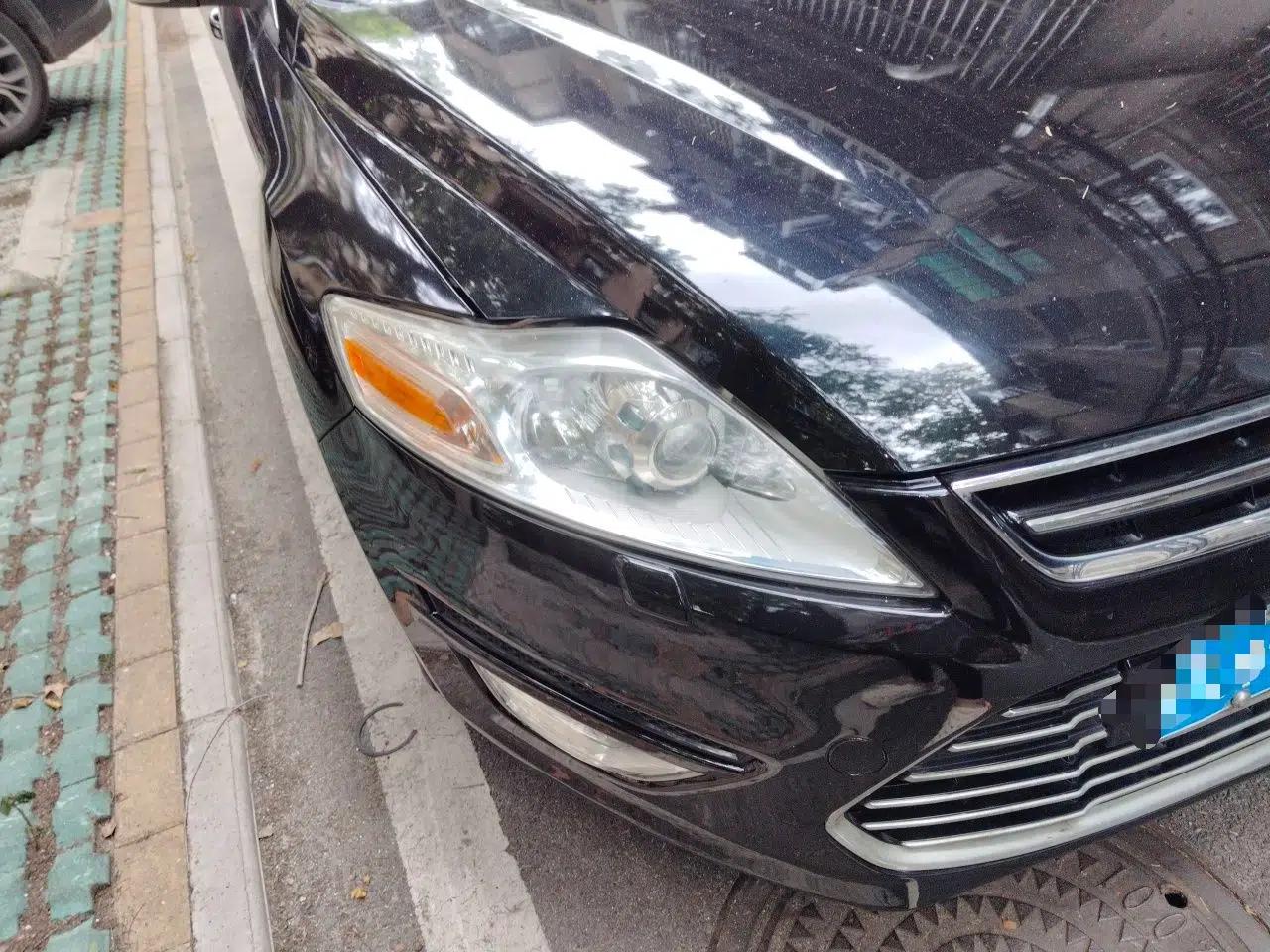 Ford Mondeo 2011 2.0L GTDi 200 Luxury Edition — миниатюра 7