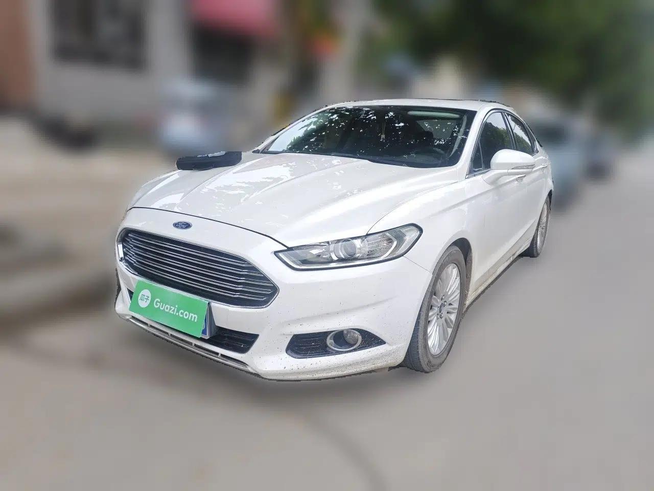 Ford Mondeo 2013 2.0L GTDi 200 Fashion Edition — миниатюра 1