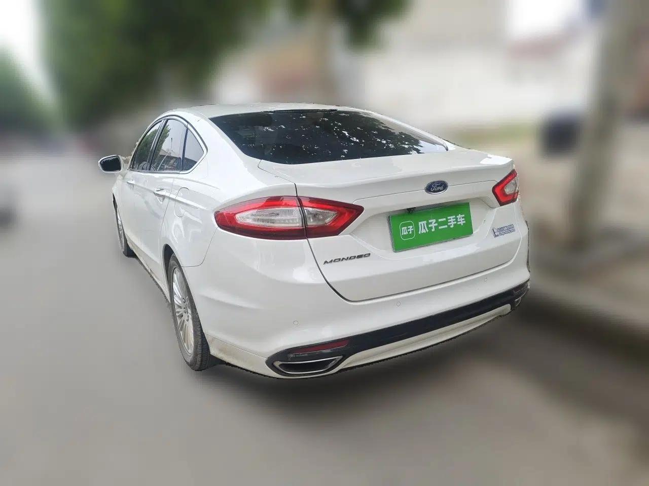 Ford Mondeo 2013 2.0L GTDi 200 Fashion Edition — миниатюра 4