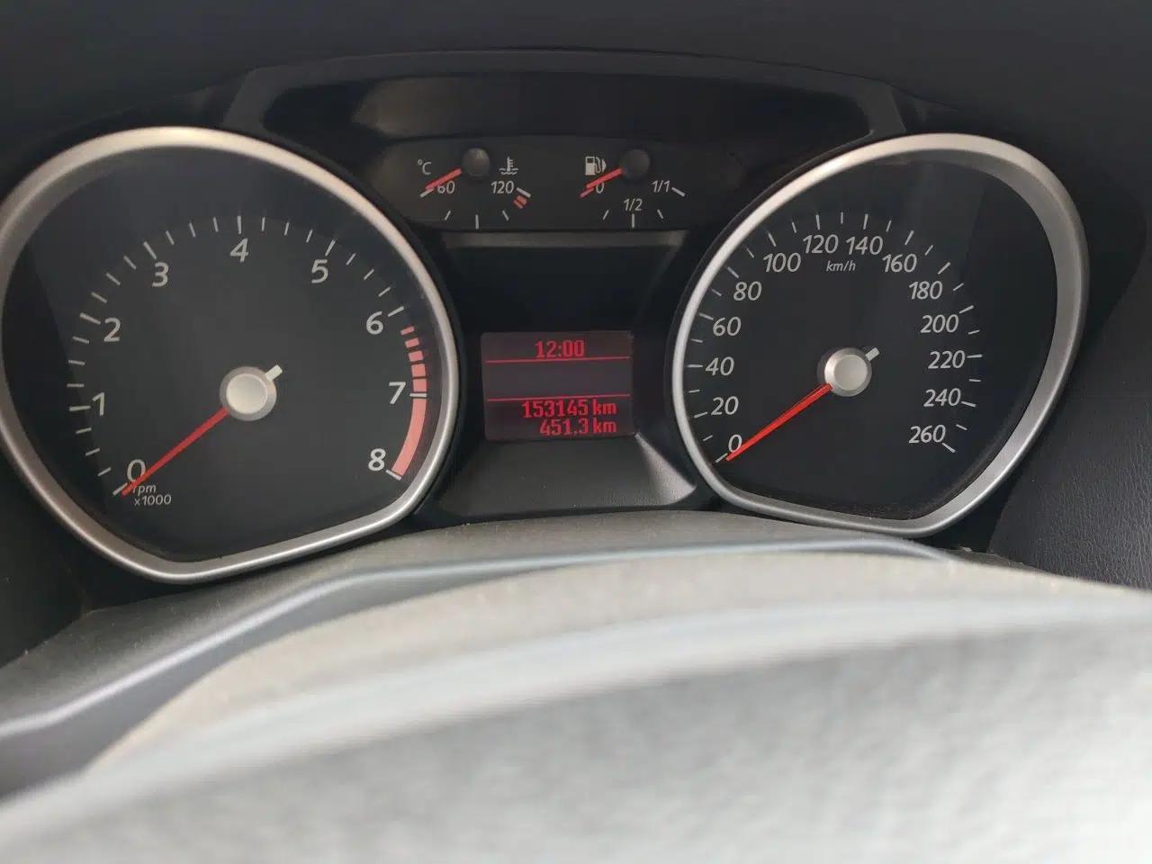 Ford Mondeo 2011 2.3L Fashion Edition — миниатюра 12
