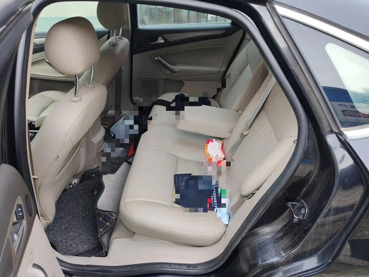 Ford Mondeo 2011 2.3L Fashion Edition — миниатюра 17