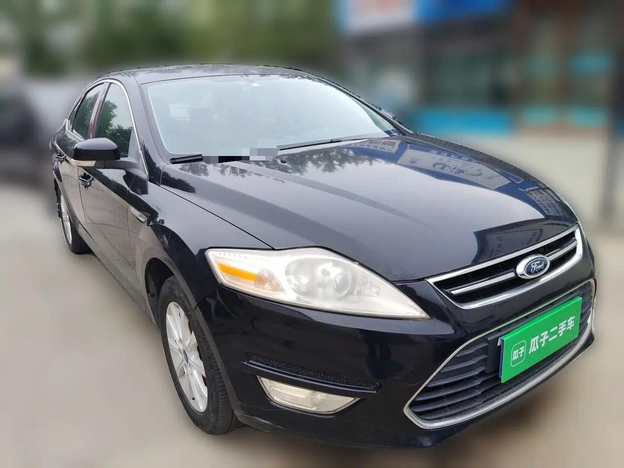 Ford Mondeo 2011 2.3L Fashion Edition — миниатюра 3