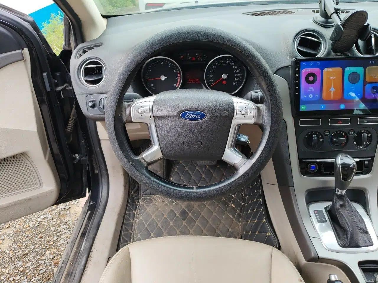 Ford Mondeo 2011 2.3L Fashion Edition — миниатюра 10