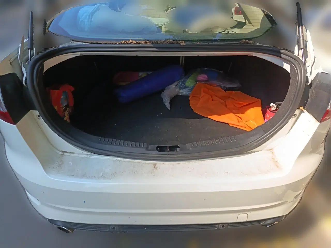 Ford Mondeo 2013 2.3L Fashion Edition — миниатюра 19