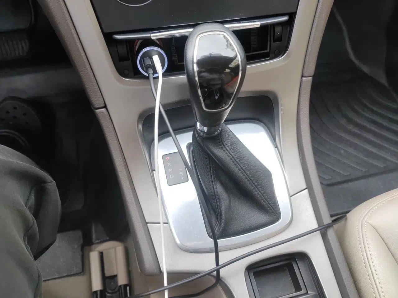 Ford Mondeo 2011 2.3L Fashion Edition — миниатюра 14