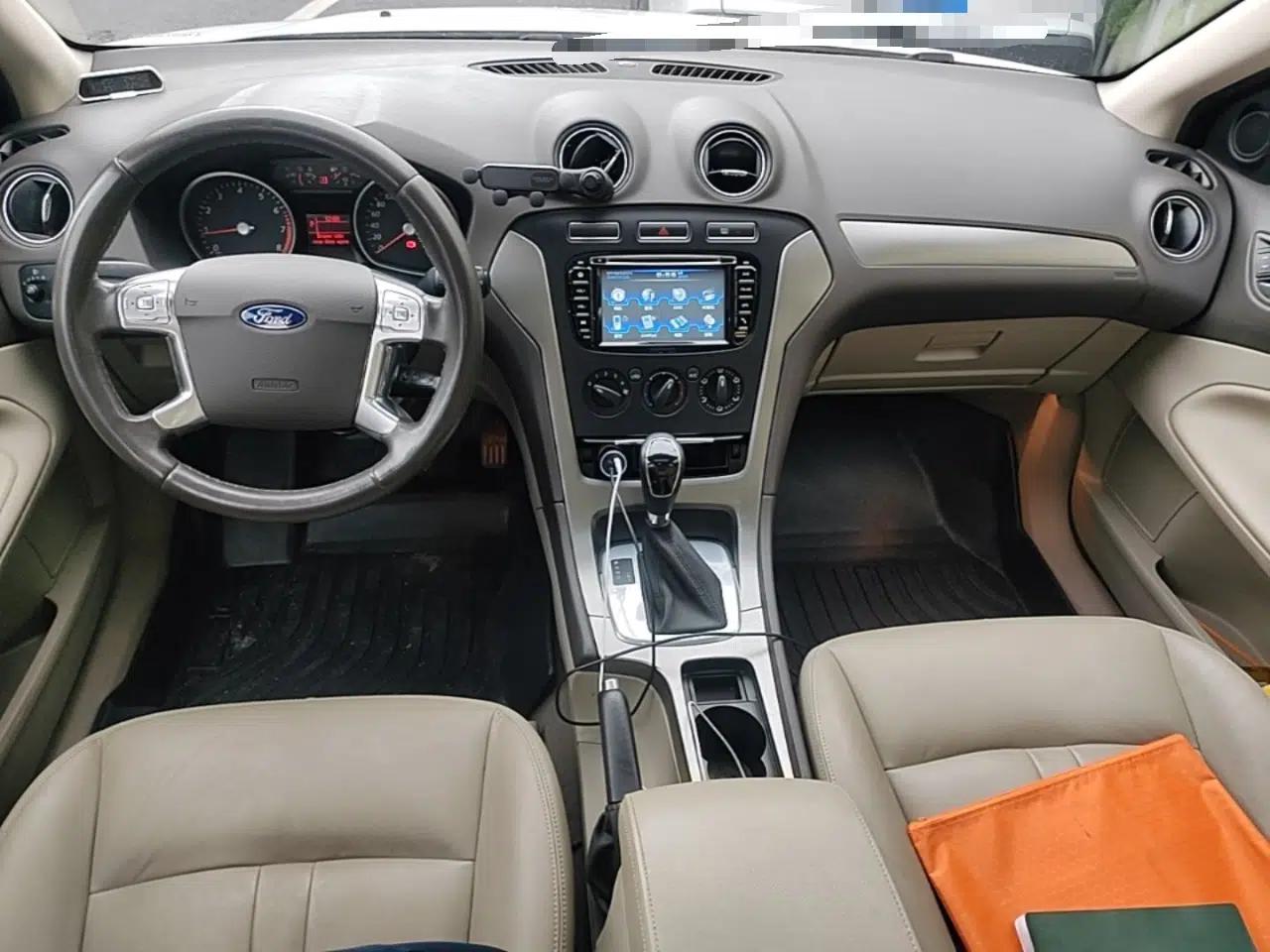 Ford Mondeo 2011 2.3L Fashion Edition — миниатюра 9