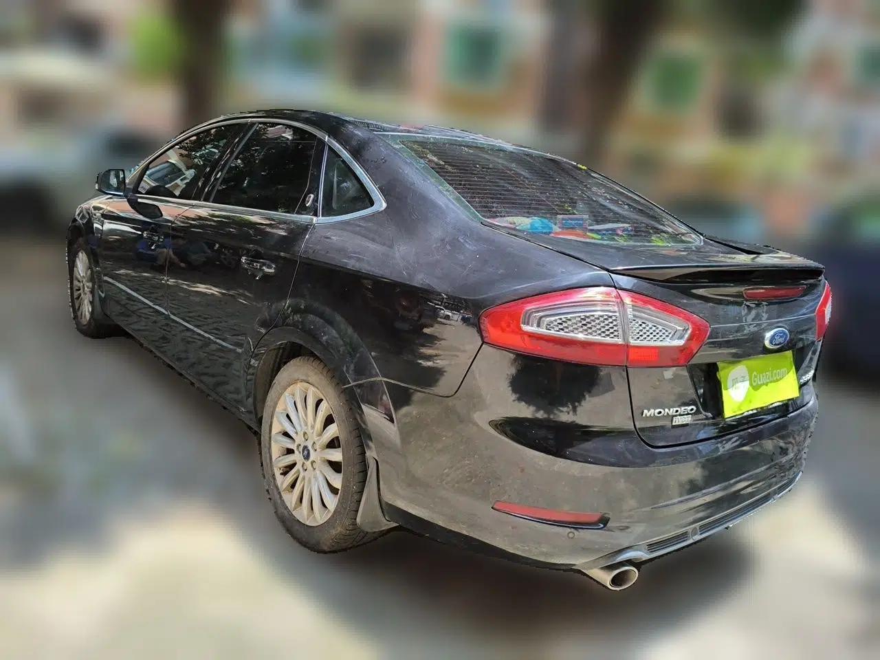 Ford Mondeo 2011 2.3L Luxury Model — миниатюра 4