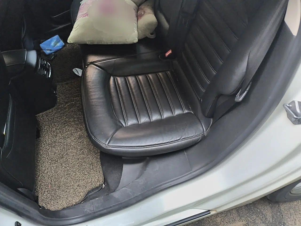 Ford Mondeo 2013 2.0L GTDi 200 Luxury Model — миниатюра 17