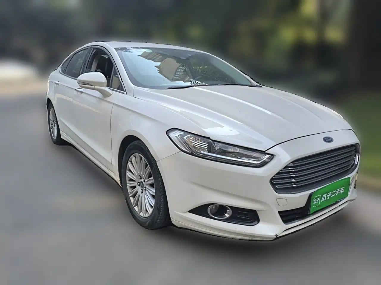 Ford Mondeo 2013 2.0L GTDi 200 Luxury Model — миниатюра 3