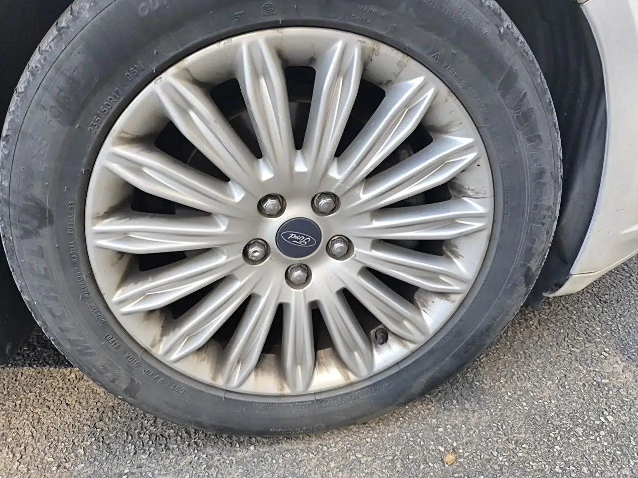 Ford Mondeo 2013 2.0L GTDi 200 Luxury Model — миниатюра 8