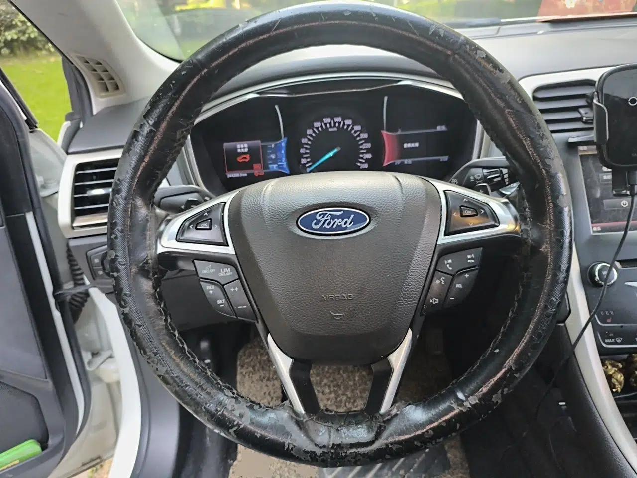 Ford Mondeo 2013 2.0L GTDi 200 Luxury Model — миниатюра 10