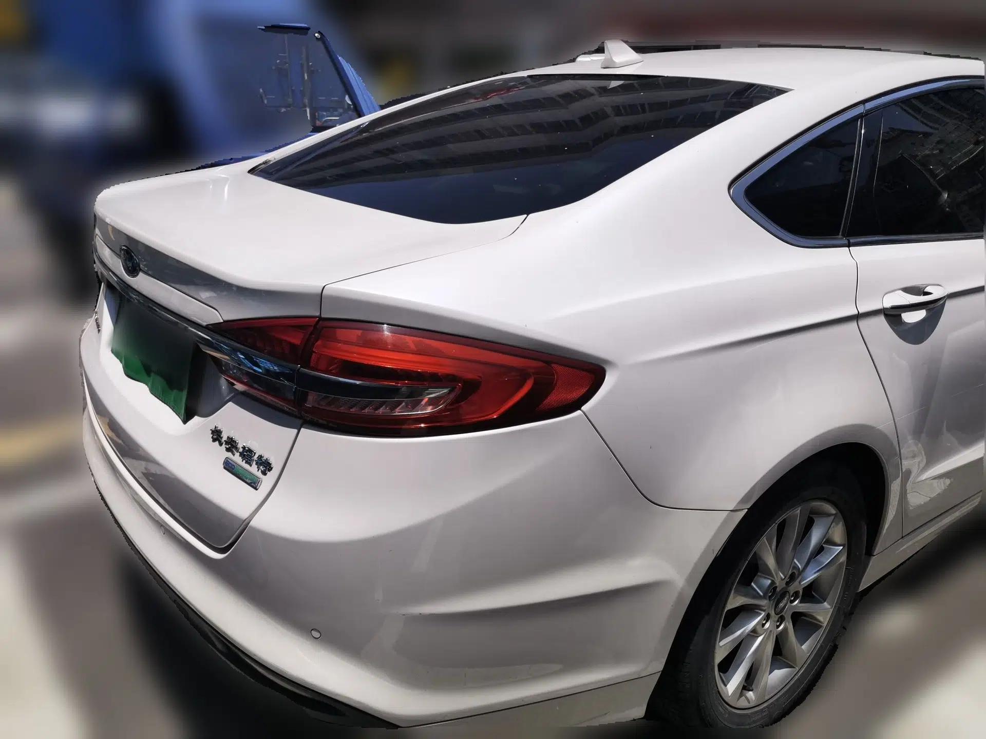 Ford Mondeo 2017 EcoBoost 180 Stylish Model — миниатюра 6