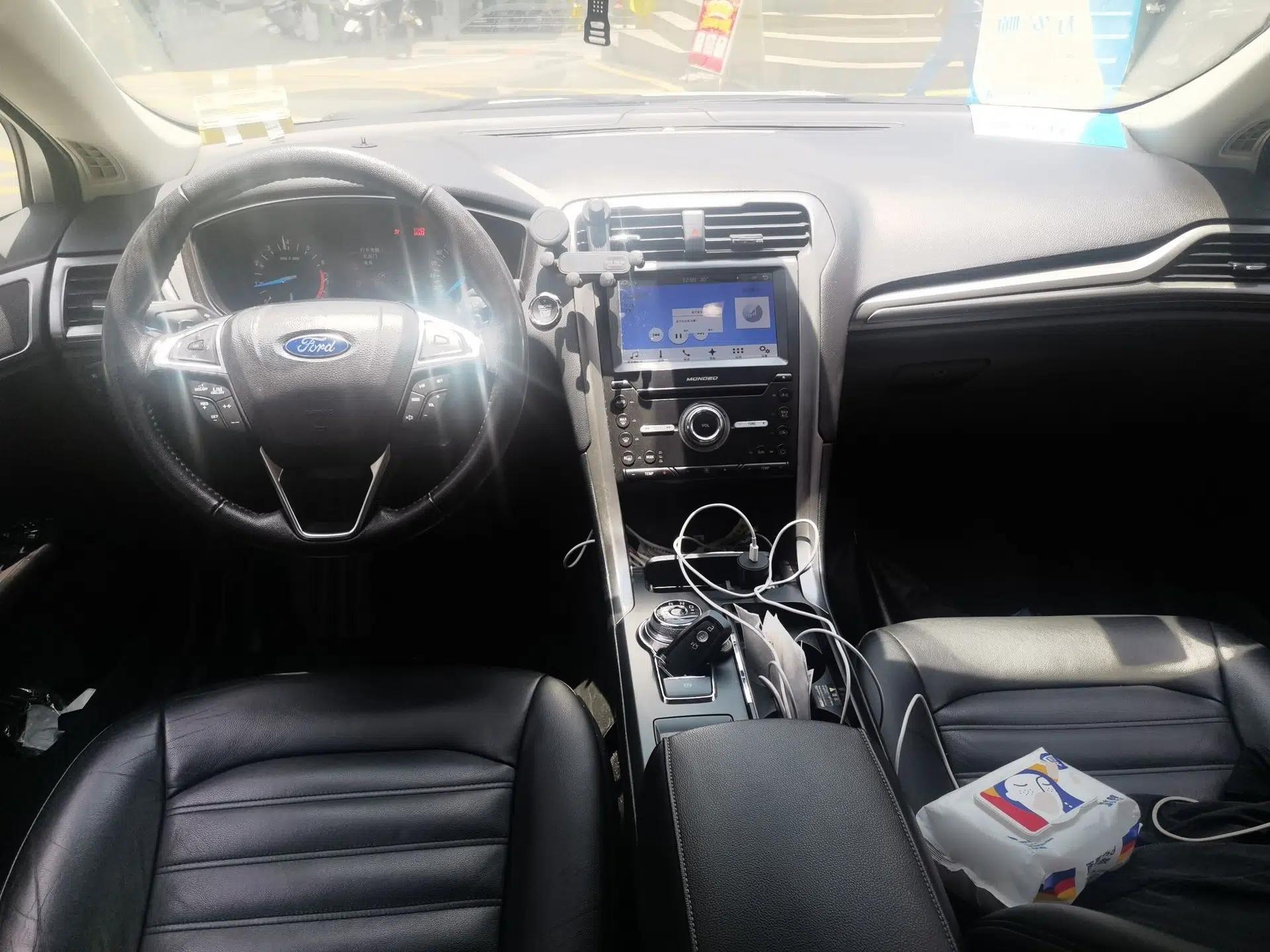 Ford Mondeo 2017 EcoBoost 180 Stylish Model — миниатюра 9