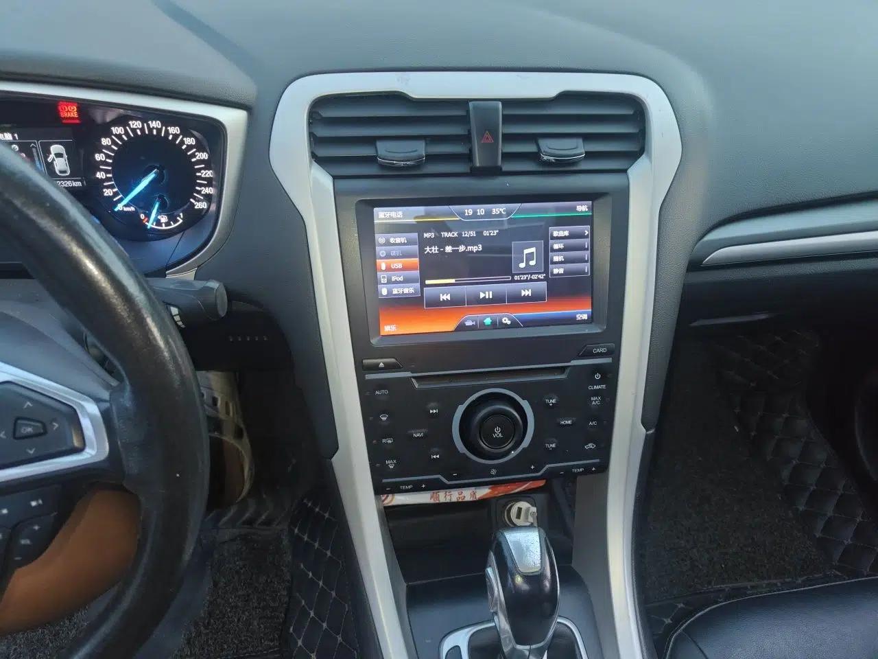 Ford Mondeo 2013 1.5L GTDi180 Fashion Edition — миниатюра 13