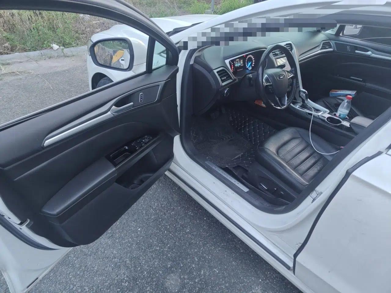 Ford Mondeo 2013 1.5L GTDi180 Fashion Edition — миниатюра 16