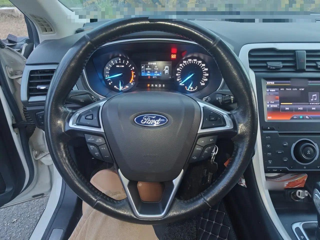 Ford Mondeo 2013 1.5L GTDi180 Fashion Edition — миниатюра 10