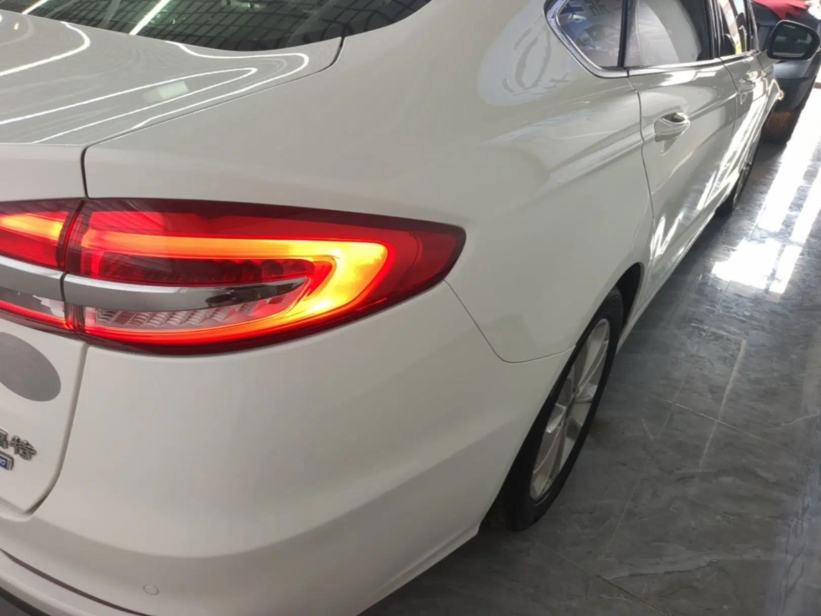 Ford Mondeo 2018 EcoBoost 200 Smart Control Fashion Model China VI Standard — миниатюра 9