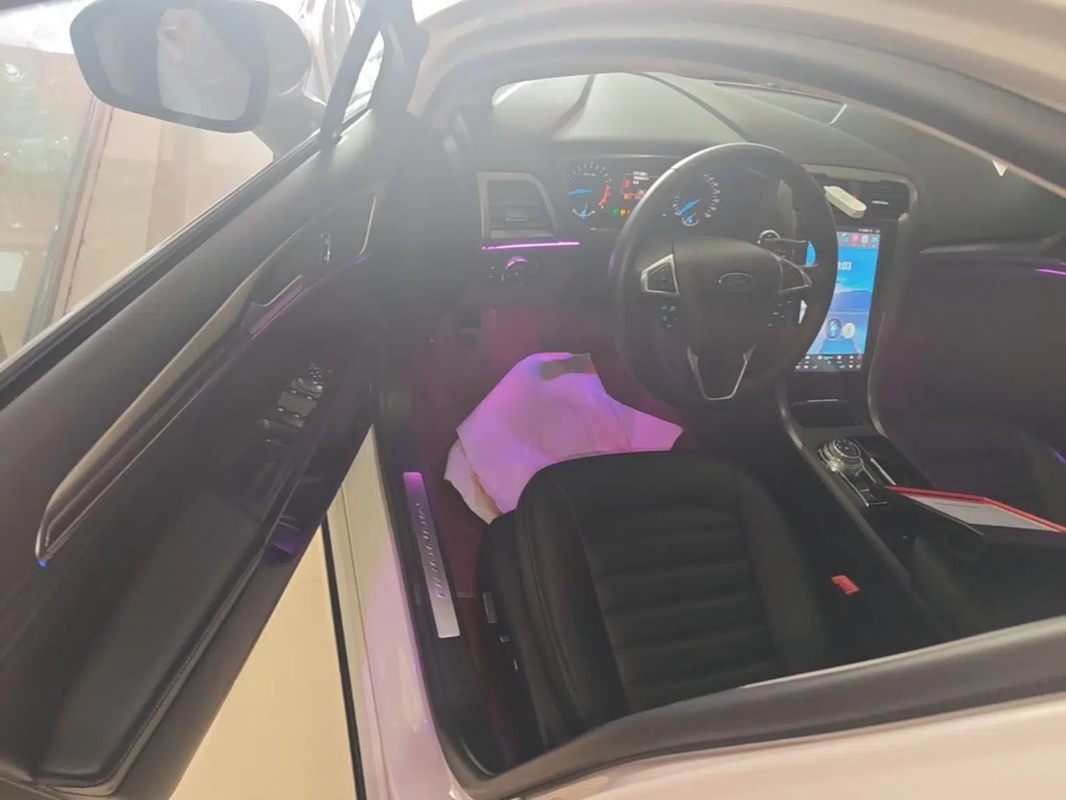 Ford Mondeo 2018 EcoBoost 180 Smart Control Fashion Model China VI Standard — миниатюра 18