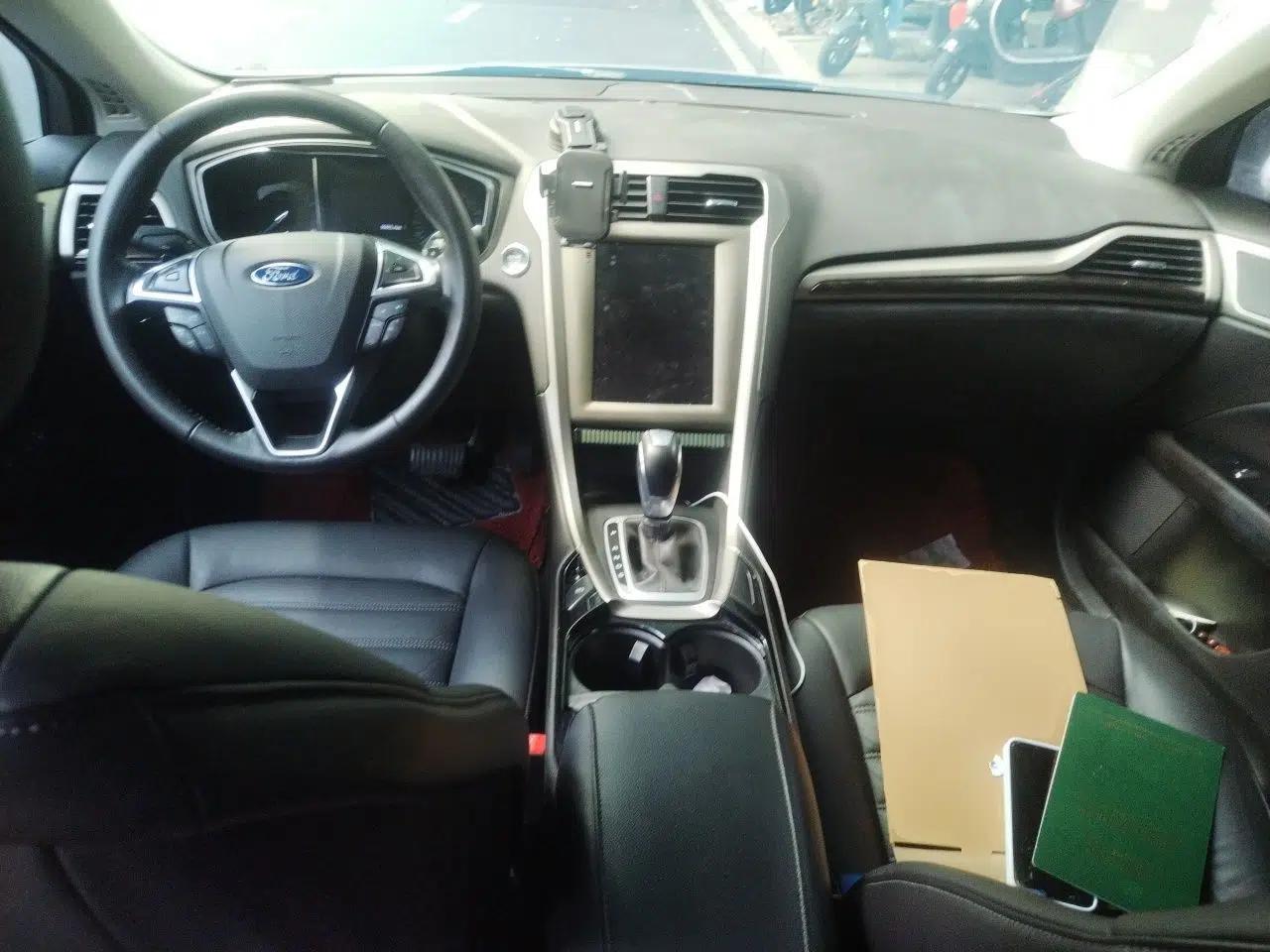 Ford Mondeo 2013 2.0L GTDi 200 Fashion Edition — миниатюра 9