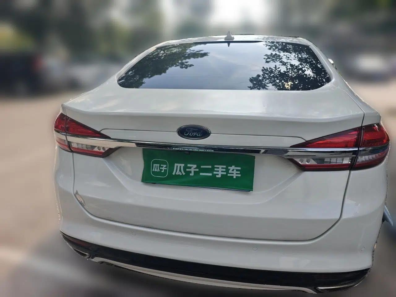 Ford Mondeo 2017 EcoBoost 180 Luxury Model — миниатюра 5