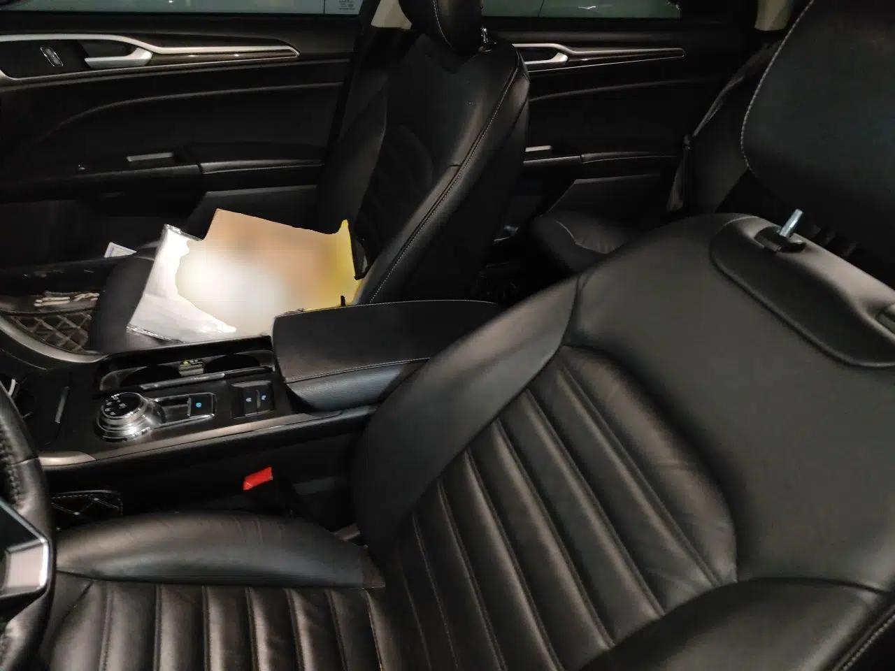 Ford Mondeo 2017 EcoBoost 200 Luxury Model — миниатюра 15