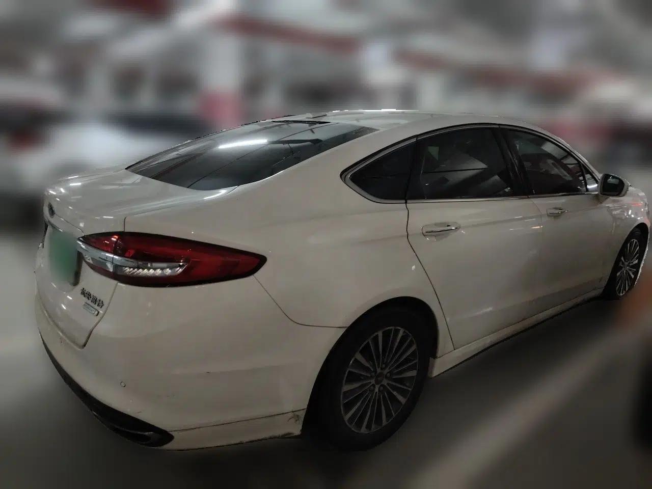Ford Mondeo 2017 EcoBoost 200 Luxury Model — миниатюра 6