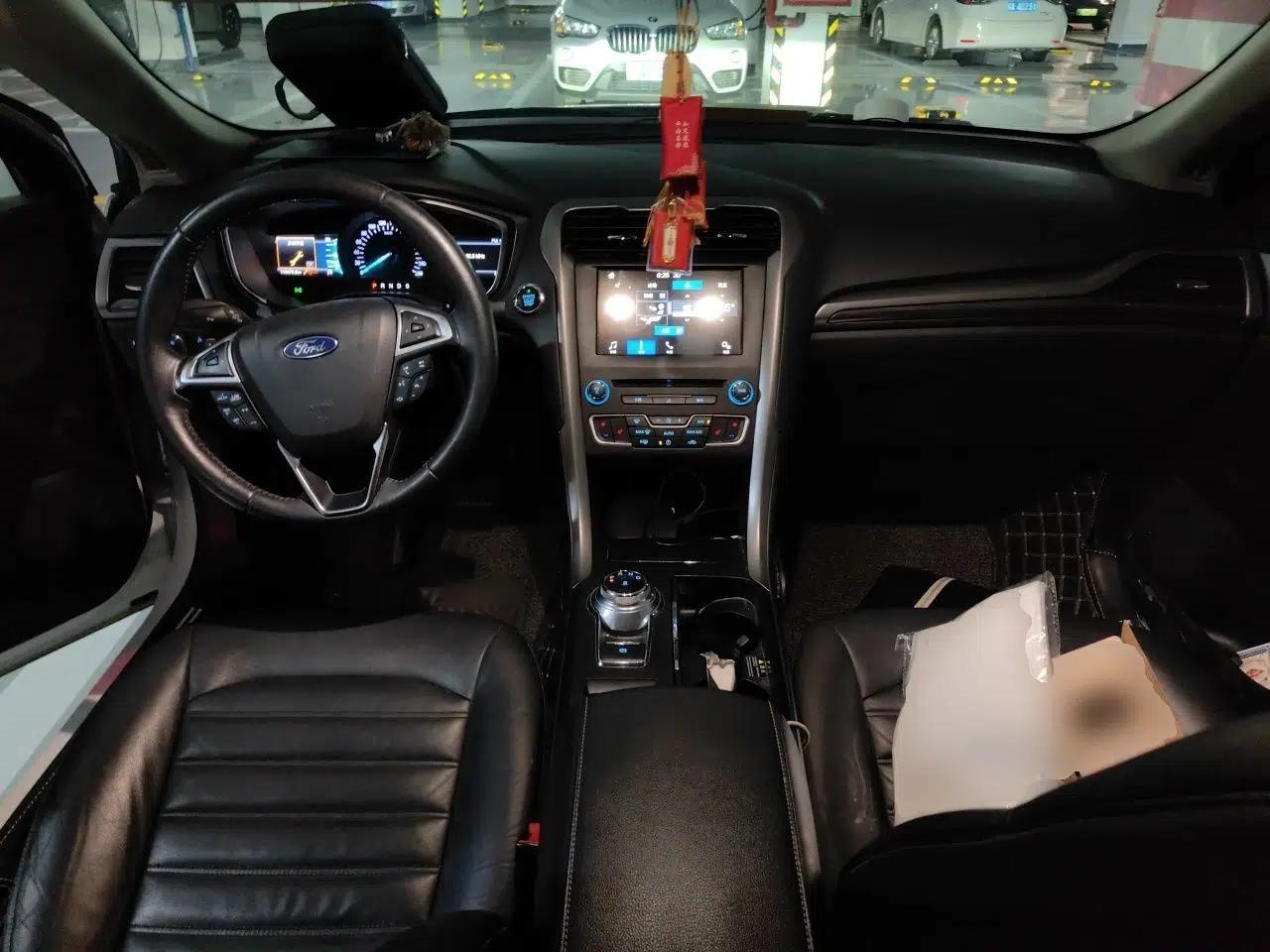 Ford Mondeo 2017 EcoBoost 200 Luxury Model — миниатюра 9