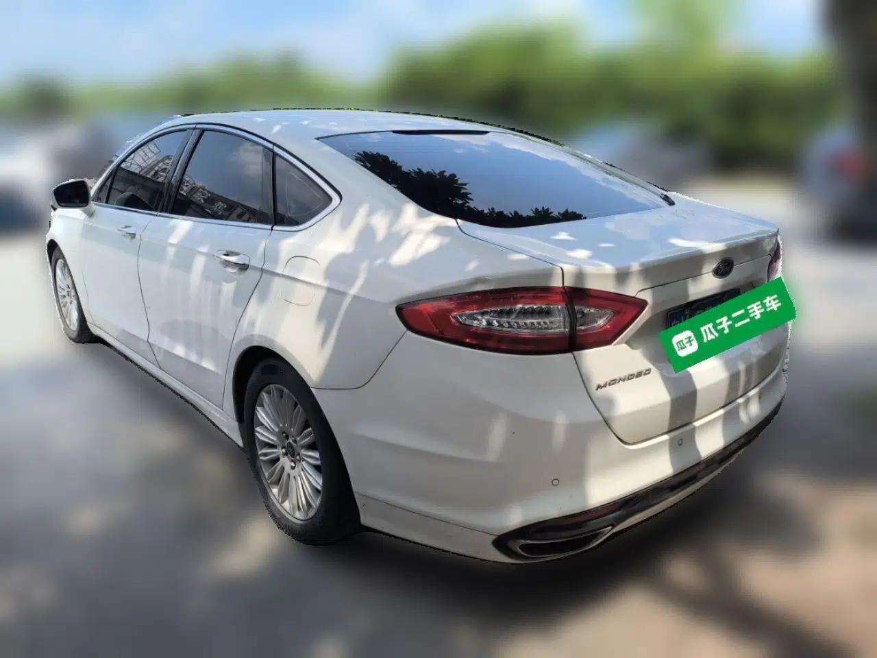 Ford Mondeo 2013 2.0L GTDi 200 Luxury Model — миниатюра 4