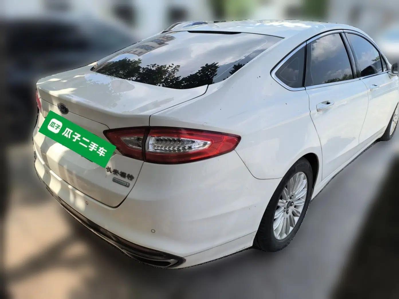 Ford Mondeo 2013 2.0L GTDi 200 Luxury Model — миниатюра 6