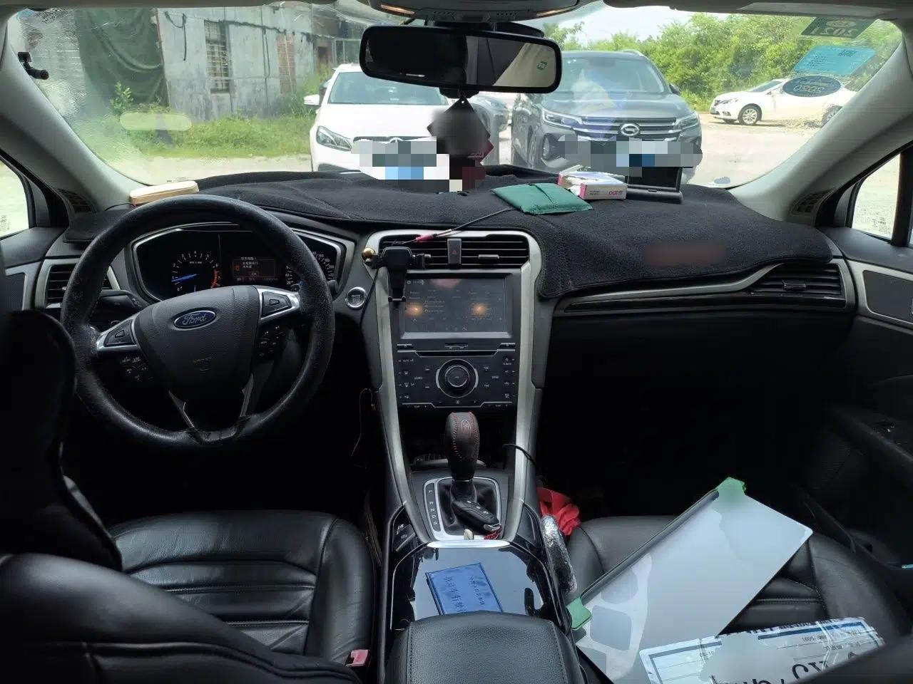 Ford Mondeo 2013 2.0L GTDi 200 Luxury Model — миниатюра 9