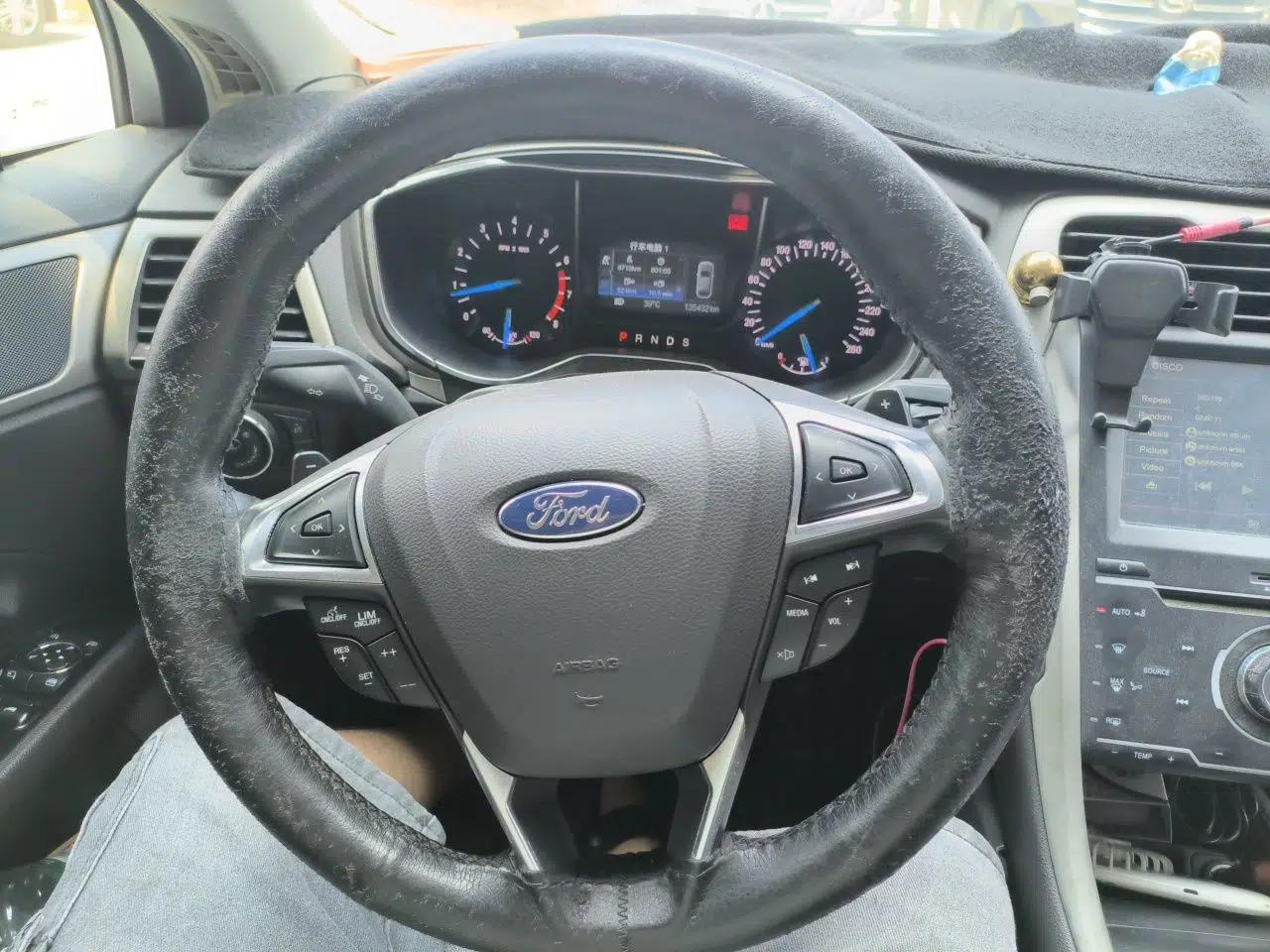Ford Mondeo 2013 2.0L GTDi 200 Luxury Model — миниатюра 10