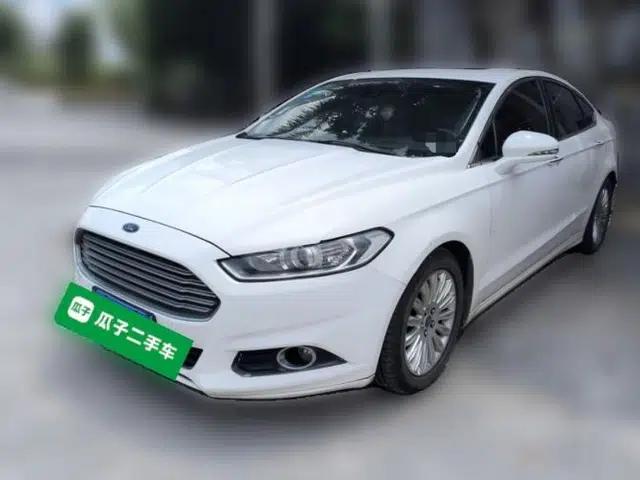 Ford Mondeo 2013 2.0L GTDi 200 Luxury Model