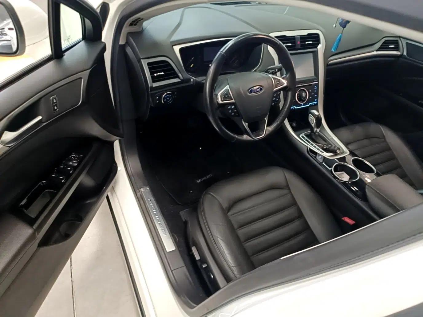 Ford Mondeo 2013 1.5L GTDi180 Fashion Edition — миниатюра 18
