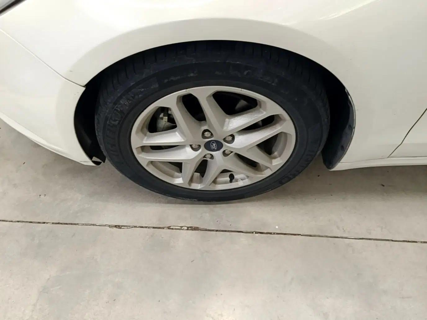 Ford Mondeo 2013 1.5L GTDi180 Fashion Edition — миниатюра 10