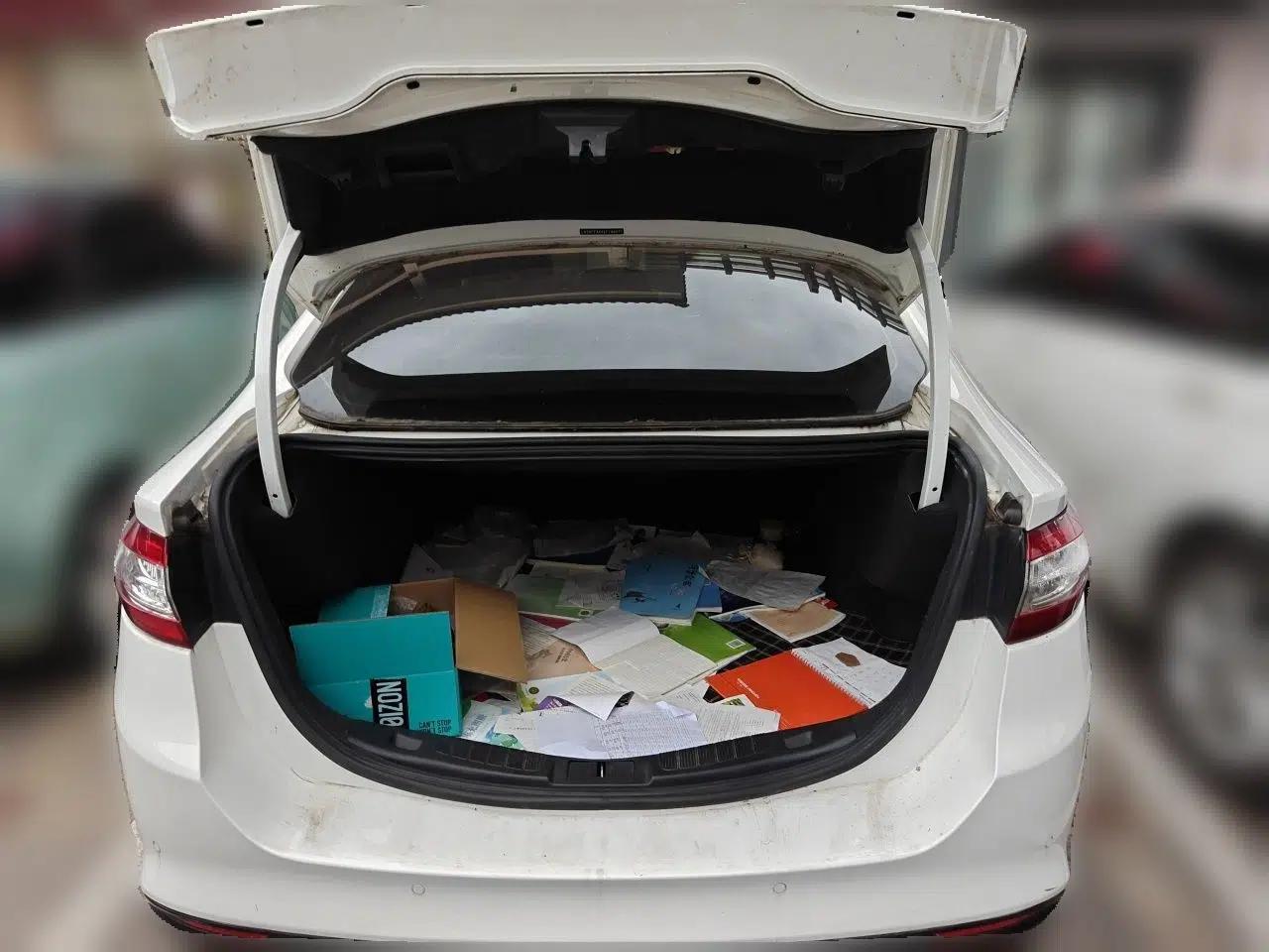 Ford Mondeo 2013 2.0L GTDi240 Flagship Edition — миниатюра 19