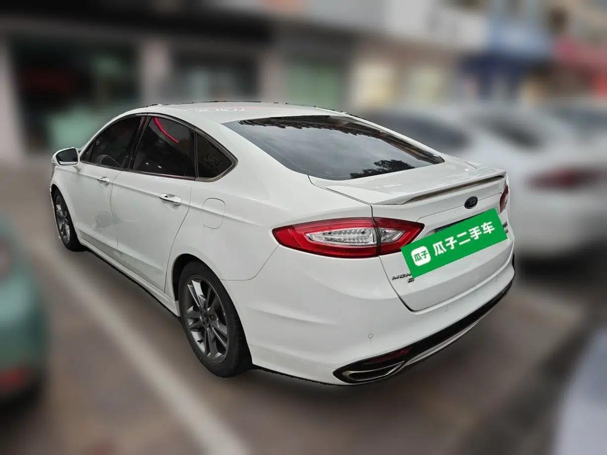 Ford Mondeo 2013 2.0L GTDi240 Flagship Edition — миниатюра 4