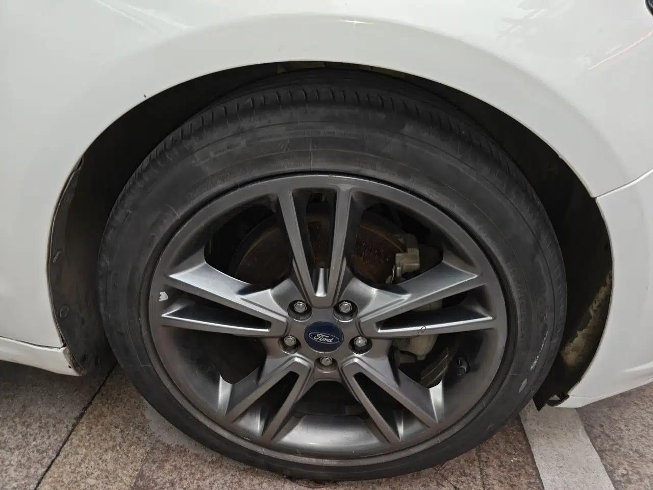 Ford Mondeo 2013 2.0L GTDi240 Flagship Edition — миниатюра 8
