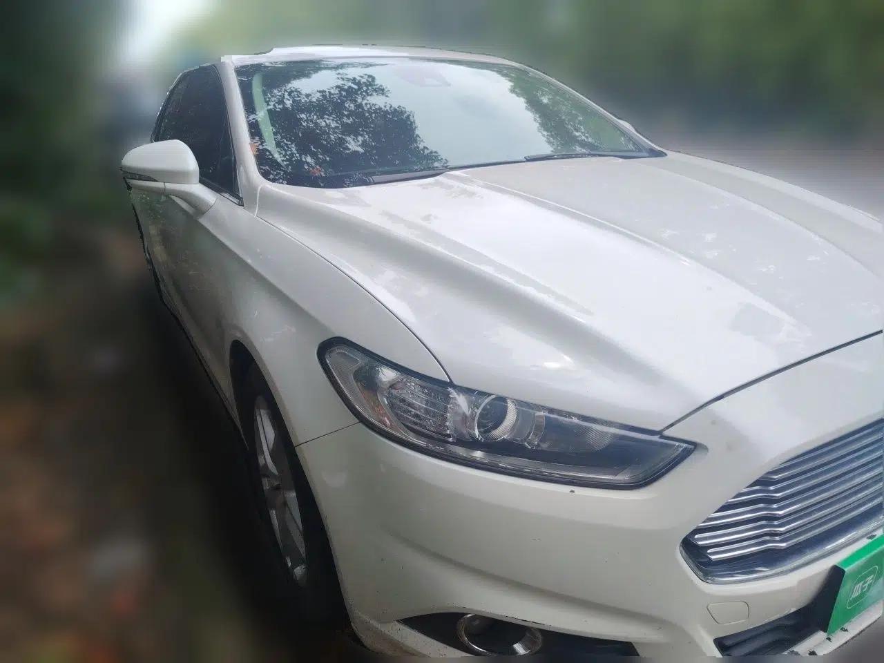 Ford Mondeo 2013 1.5L GTDi180 Fashion Edition — миниатюра 3