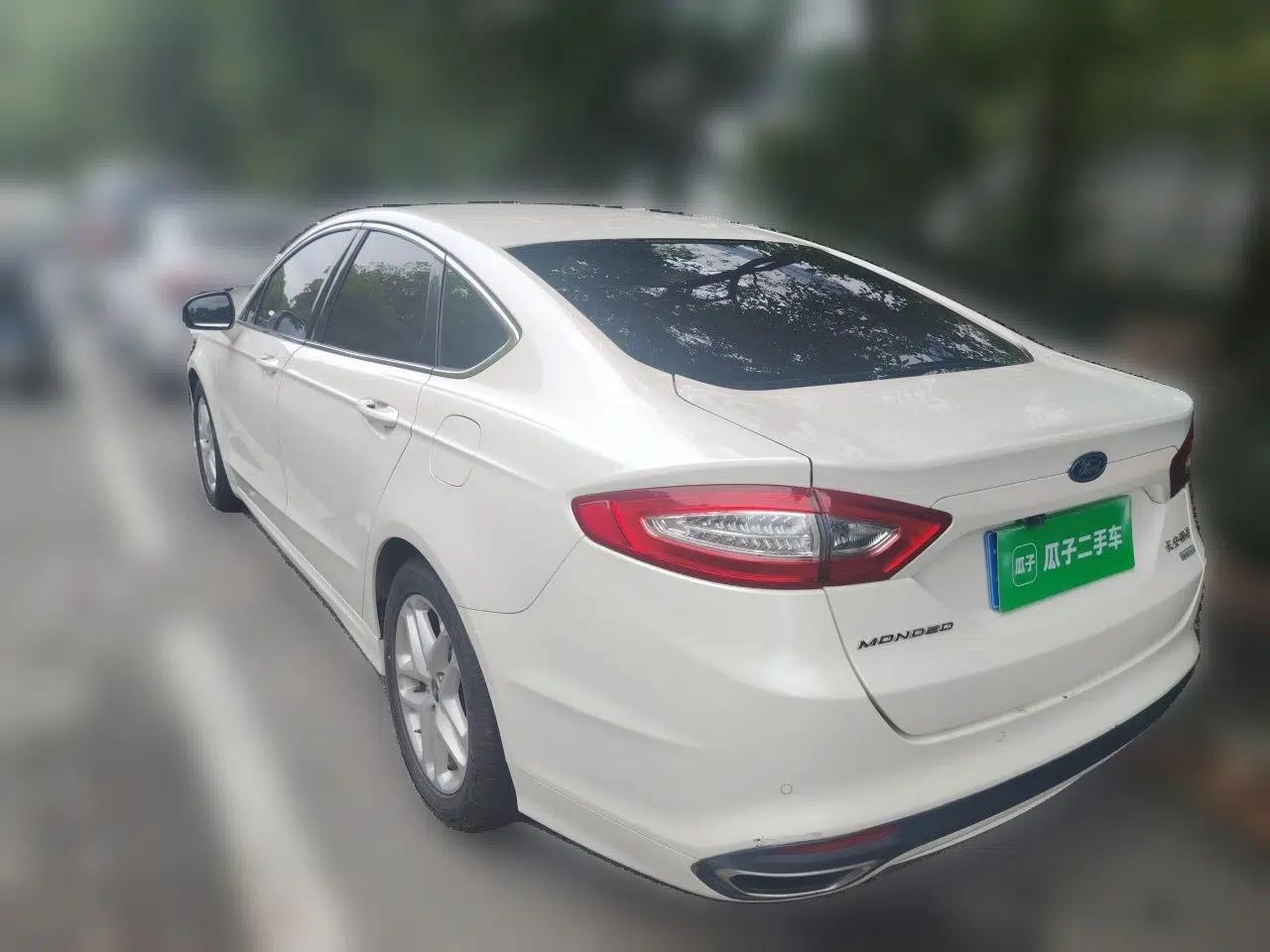 Ford Mondeo 2013 1.5L GTDi180 Fashion Edition — миниатюра 4